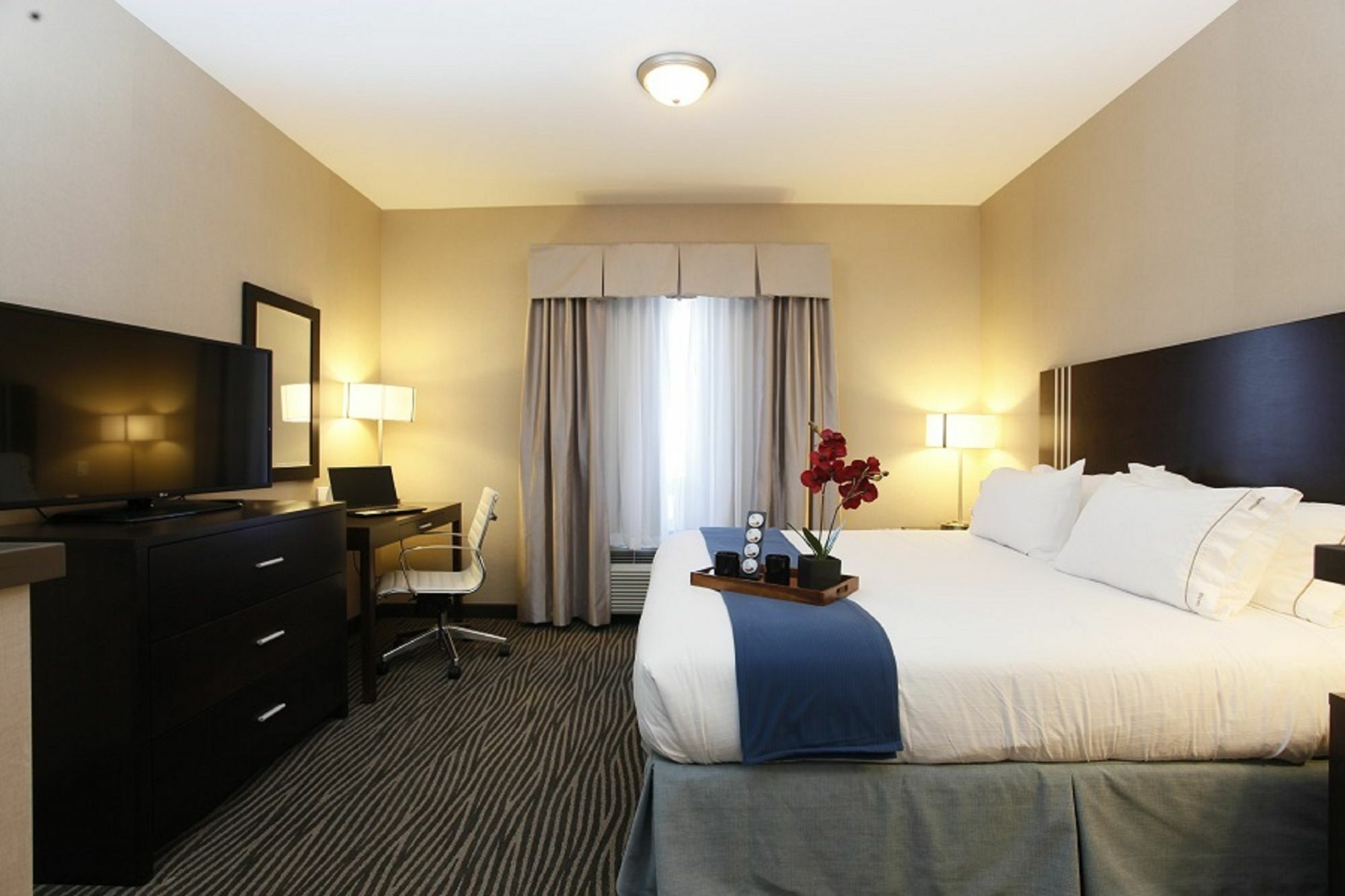 Holiday Inn Express Fort St John By Ihg Fort St. John Exterior foto